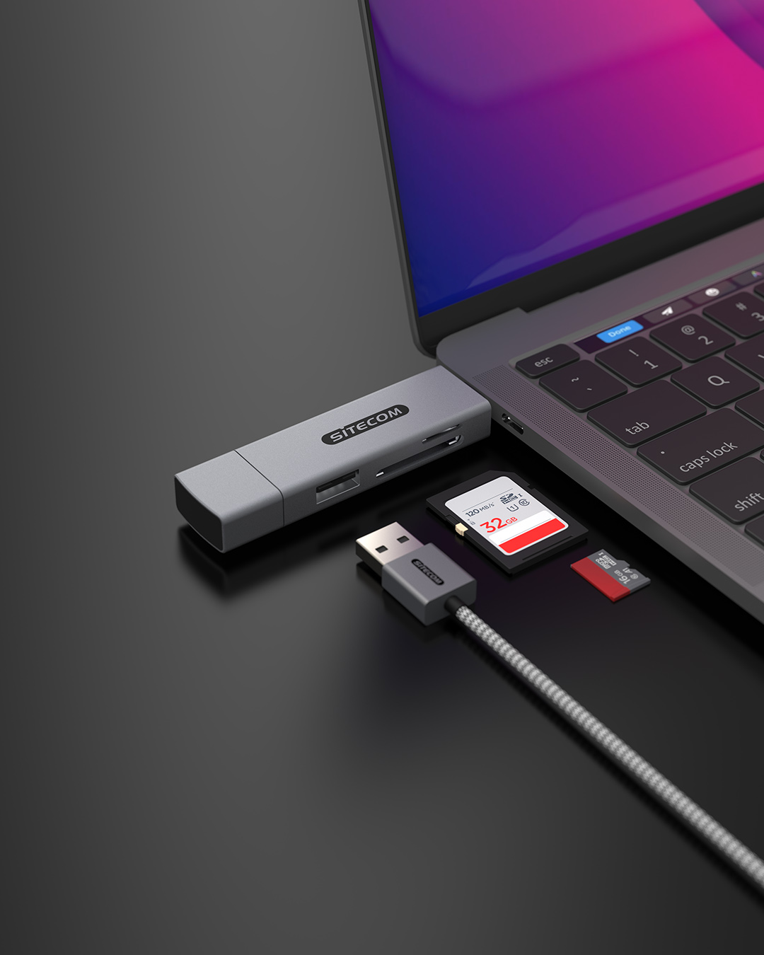 Sitecom - USB-A + USB-C Stick Card Reader with USB Port - MD-1012